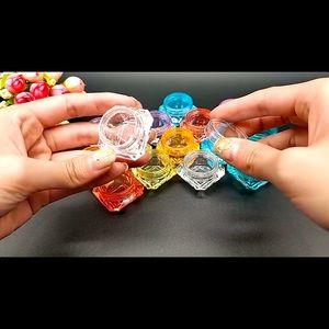 20 pieces of empty containers with lids jars